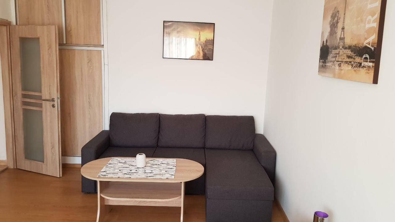 Veszprem Kucko Apartment ภายนอก รูปภาพ