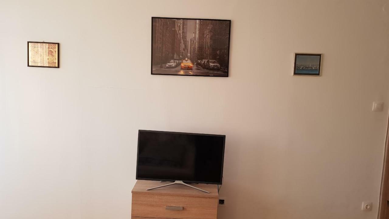 Veszprem Kucko Apartment ภายนอก รูปภาพ