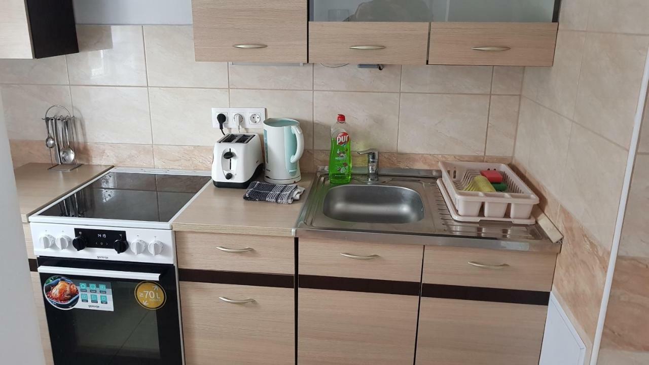 Veszprem Kucko Apartment ภายนอก รูปภาพ